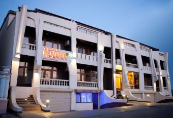 Villa Panama has Balcony rooms