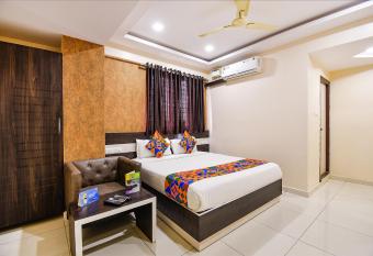 FabHotel Rotano Suites Yelahanka allows 18 year olds to book a room