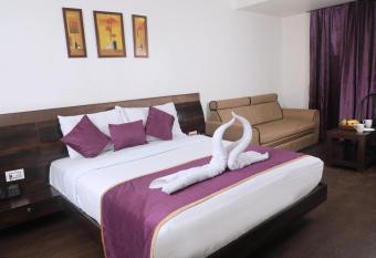 Hotel Planet Four allows 18 year olds to book a room