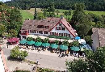 Hotel Platzhirsch has Balcony rooms
