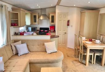 Heacham Golden Sunset Caravan Pets go Free has Balcony rooms