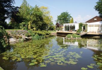 TOR Rooms allows 18 year olds to book a room