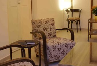 Yiayia s House Limassol city has Balcony rooms