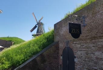 Kazemat Zus has Balcony rooms