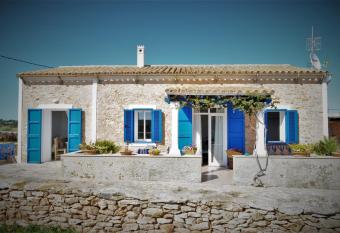 Siamo Antonella has Balcony rooms