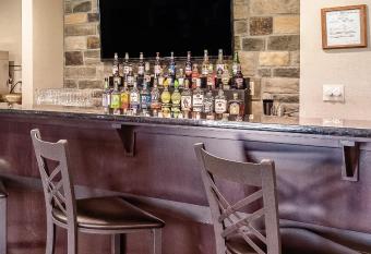 Cobblestone Inn & Suites - Bridgeport allows 18 year olds to book a room