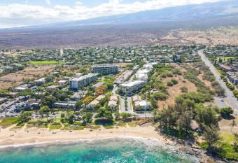 Aston at the Maui Banyan has Balcony rooms