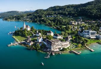 Hotel Linde has Balcony rooms