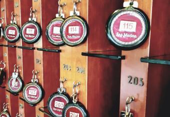 Hotel Rossi allows 18 year olds to book a room