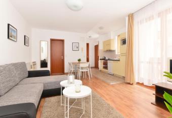 Lord Residence has Balcony rooms