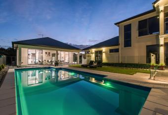 The Wellington Bed and Breakfast has Balcony rooms