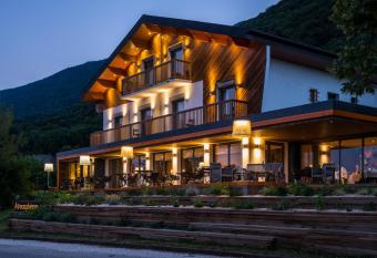 Atmospheres allows 18 year olds to book a room