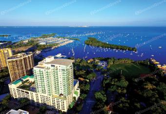 iCoconutGrove - Luxurious Vacation Rentals in Coconut Grove has Balcony rooms