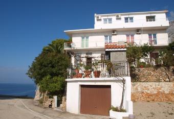 Apartments Nadia has Balcony rooms