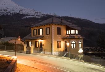 Camere Villa Lunardini has Balcony rooms