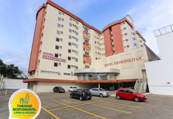 Hotel Metropolitan Canoas allows 18 year olds to book a room