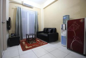 Noname Room @Grand Centerpoint Apartment has Balcony rooms