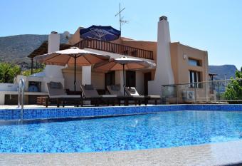 Villa Gloria Complex allows 18 year olds to book a room