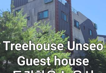 TreehouseUnseo GuestHouse allows 18 year olds to book a room