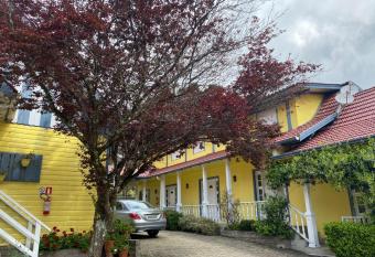 Apartamentos Sulla Collina Centro de Gramado localizado pr  ximo da rua Coberta allows 18 year olds to book a room