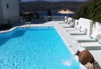 Scorpios Hotel & Suites has Balcony rooms