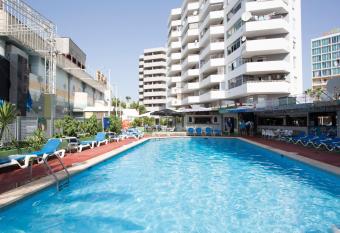 Magalluf Playa Apartments - Adults Only allows 18 year olds to book a room