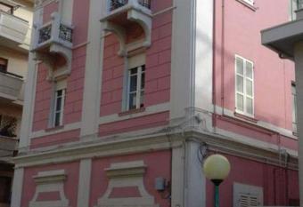 Da Zio Giovanni allows 18 year olds to book a room