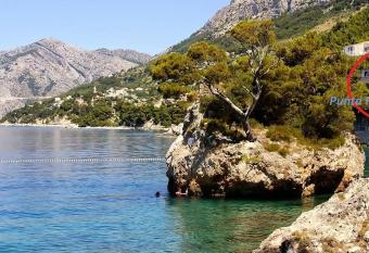 Punta Rata apartment has Balcony rooms