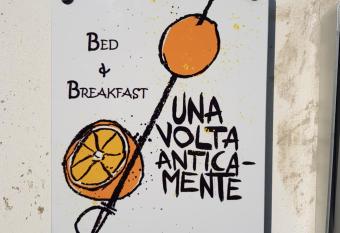 Una Volta Anticamente allows 18 year olds to book a room