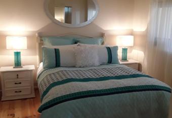 Bay Bell Cottage allows 18 year olds to book a room