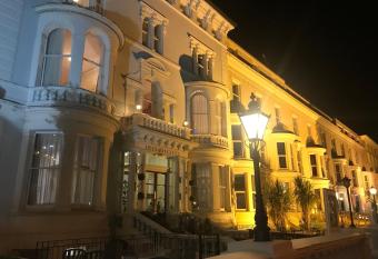 Iris Hotel Llandudno allows 18 year olds to book a room