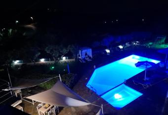 Asimina has Balcony rooms