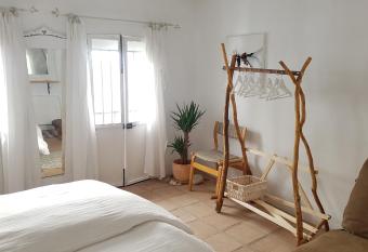Cortes de la Frontera Townhouse has Balcony rooms