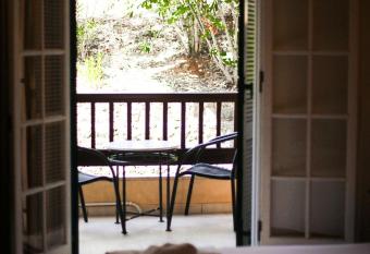 Fiori Hotel has Balcony rooms