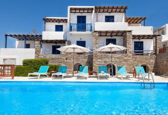 San Antonio Summer House allows 18 year olds to book a room