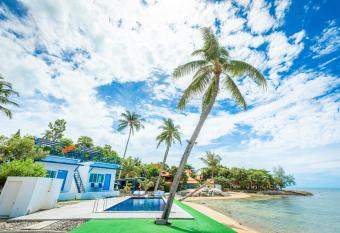 Three Trees Samui Resort - Sarocha Villa has Balcony rooms
