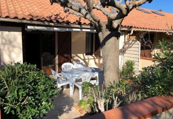 Villa Port Leucate, 3 pi  ces, 6 personnes - FR-1-81-445 has Balcony rooms