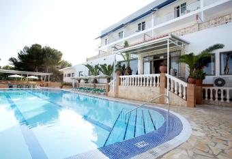 Hotel & Spa Entre Pinos-Adults Only has Balcony rooms
