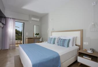 Paradise Hotel Corfu has Balcony rooms