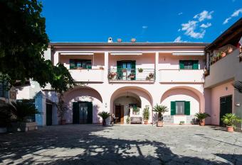 La Masseria has Balcony rooms
