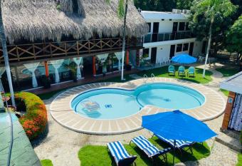 Hotel Randuky Tayrona allows 18 year olds to book a room