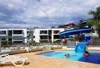 Apartasol has Balcony rooms