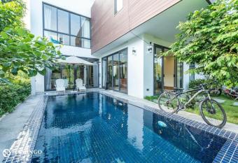 Flamingo Dailai - HQ villa has rooms with a private hot tub