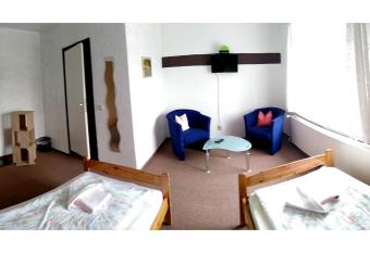 Gasthof Zur Eiche allows 18 year olds to book a room