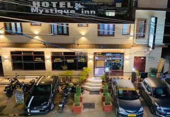 mystique inn has Smoking rooms