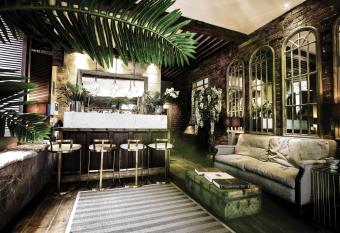 The Cow Hollow Hotel allows 18 year olds to book a room