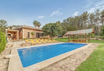 El Bosque has Balcony rooms