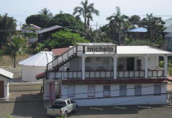 Michelo Suites has Balcony rooms