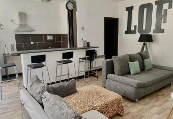 APPARTEMENTS 24h 7j has Balcony rooms