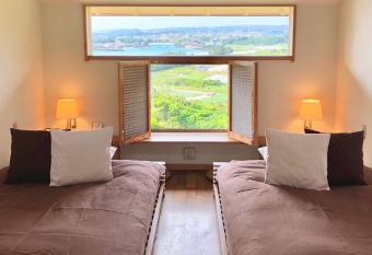 Kaiza allows 18 year olds to book a room